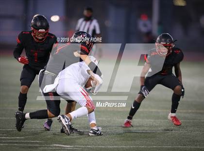 Thumbnail 1 in Village Christian vs. Whittier Christian photogallery.
