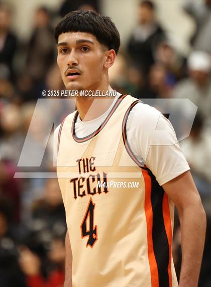 Thumbnail 2 in Old Rochester Regional vs Greater Lawrence Tech (MIAA Division 3 Round of 8) photogallery.