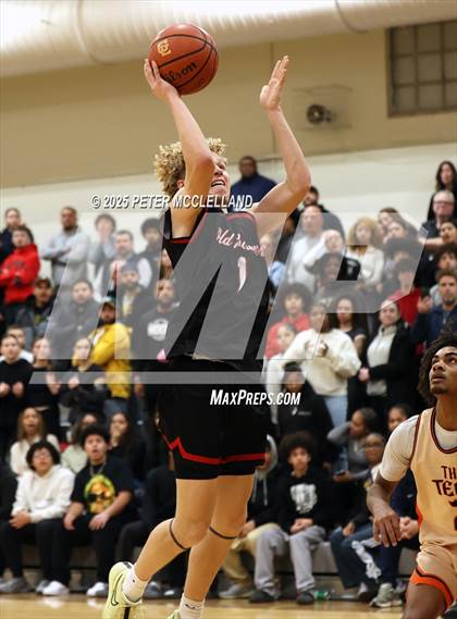 Thumbnail 3 in Old Rochester Regional vs Greater Lawrence Tech (MIAA Division 3 Round of 8) photogallery.