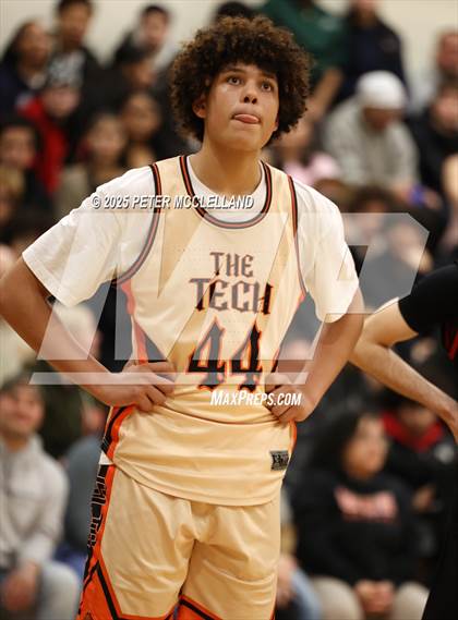 Thumbnail 2 in Old Rochester Regional vs Greater Lawrence Tech (MIAA Division 3 Round of 8) photogallery.