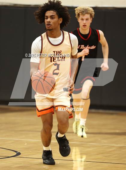Thumbnail 3 in Old Rochester Regional vs Greater Lawrence Tech (MIAA Division 3 Round of 8) photogallery.