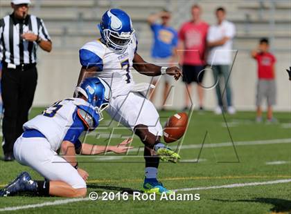 Thumbnail 3 in Omaha North @ Lincoln Southeast photogallery.