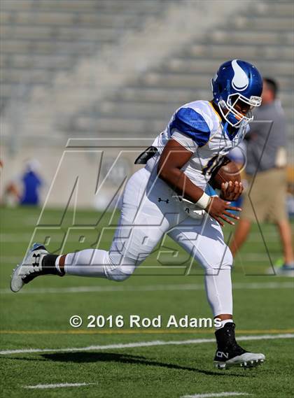 Thumbnail 1 in Omaha North @ Lincoln Southeast photogallery.