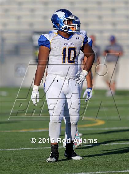 Thumbnail 1 in Omaha North @ Lincoln Southeast photogallery.