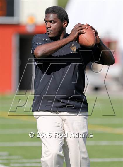 Thumbnail 2 in Omaha North @ Lincoln Southeast photogallery.