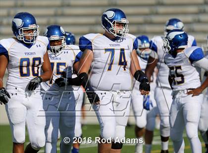 Thumbnail 3 in Omaha North @ Lincoln Southeast photogallery.