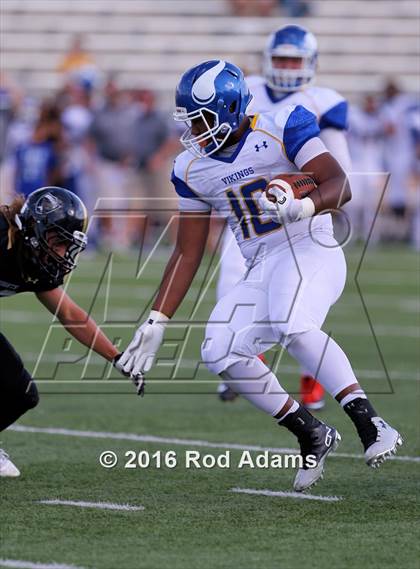 Thumbnail 3 in Omaha North @ Lincoln Southeast photogallery.