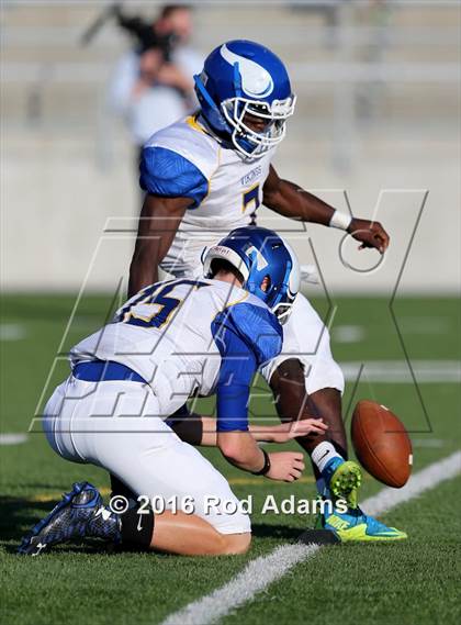Thumbnail 3 in Omaha North @ Lincoln Southeast photogallery.