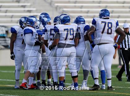 Thumbnail 2 in Omaha North @ Lincoln Southeast photogallery.