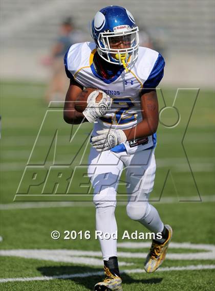 Thumbnail 1 in Omaha North @ Lincoln Southeast photogallery.