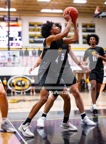 Thumbnail 3 in Archbishop Moeller @ Centerville photogallery.