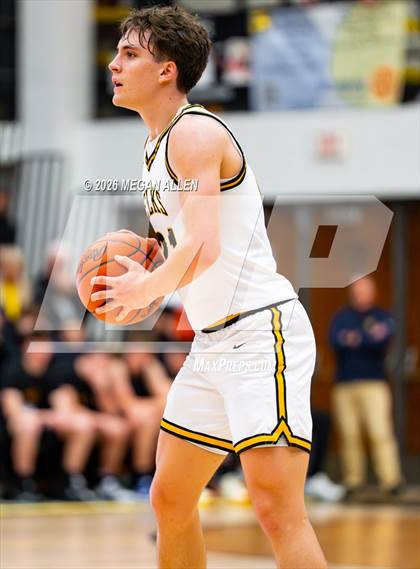 Thumbnail 2 in Archbishop Moeller @ Centerville photogallery.