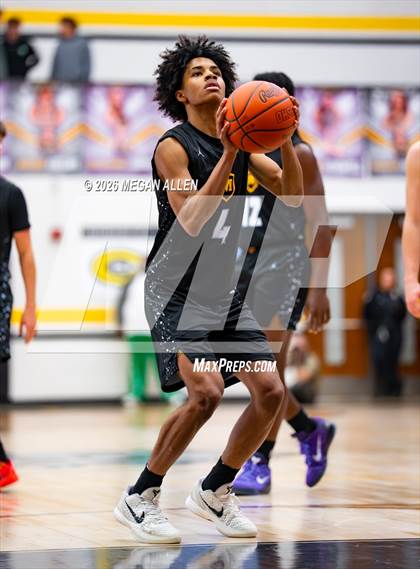 Thumbnail 2 in Archbishop Moeller @ Centerville photogallery.