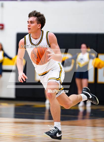 Thumbnail 3 in Archbishop Moeller @ Centerville photogallery.