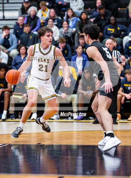 Thumbnail 3 in Archbishop Moeller @ Centerville photogallery.