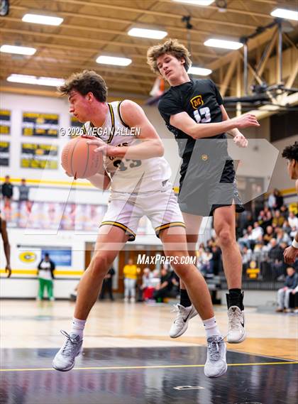 Thumbnail 2 in Archbishop Moeller @ Centerville photogallery.