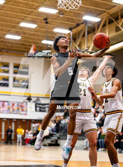 Thumbnail 1 in Archbishop Moeller @ Centerville photogallery.