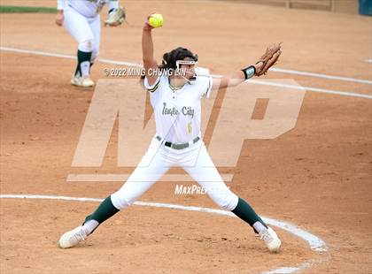 Thumbnail 1 in Moorpark vs. Temple City (CIF SS D4 Final) photogallery.