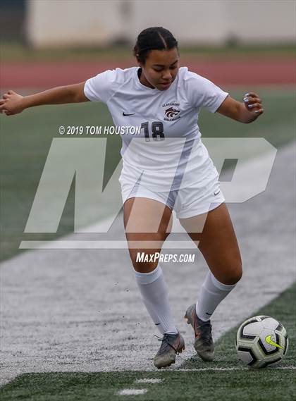 Thumbnail 1 in Claremont vs. Covina photogallery.