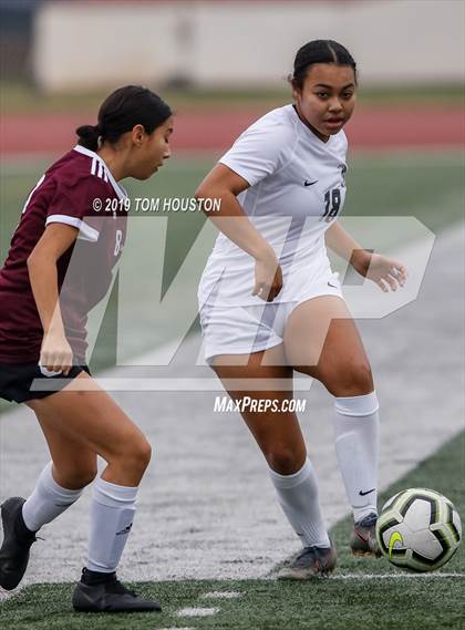 Thumbnail 2 in Claremont vs. Covina photogallery.