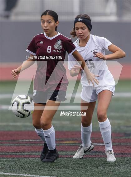 Thumbnail 2 in Claremont vs. Covina photogallery.