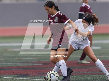 Thumbnail 2 in Claremont vs. Covina photogallery.