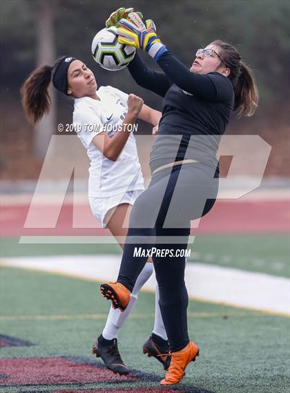 Thumbnail 2 in Claremont vs. Covina photogallery.