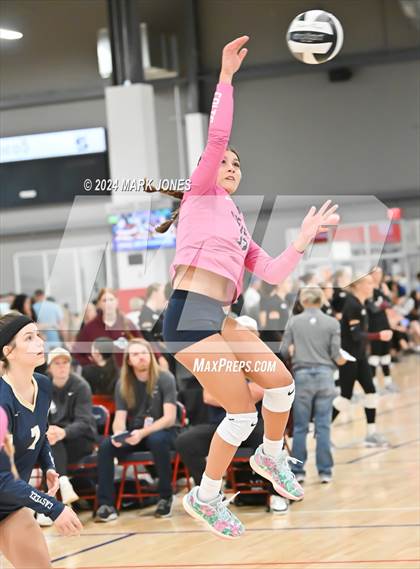 Thumbnail 1 in Casteel vs. Xavier College Prep (Nike TOC Southwest) photogallery.