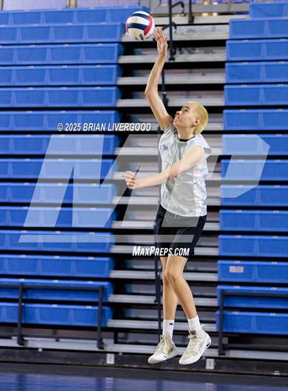 Thumbnail 1 in Grandview vs Legacy (CHSAA 5A Round 3) photogallery.