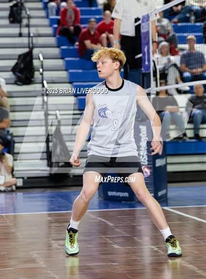 Thumbnail 2 in Grandview vs Legacy (CHSAA 5A Round 3) photogallery.