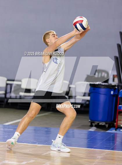 Thumbnail 3 in Grandview vs Legacy (CHSAA 5A Round 3) photogallery.