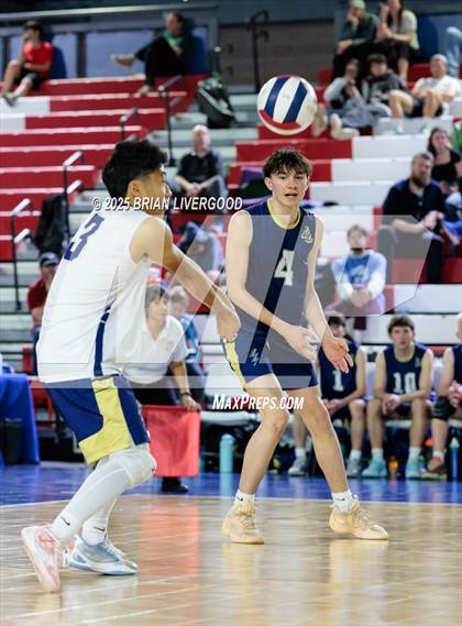 Thumbnail 2 in Grandview vs Legacy (CHSAA 5A Round 3) photogallery.