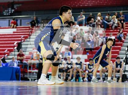 Thumbnail 2 in Grandview vs Legacy (CHSAA 5A Round 3) photogallery.