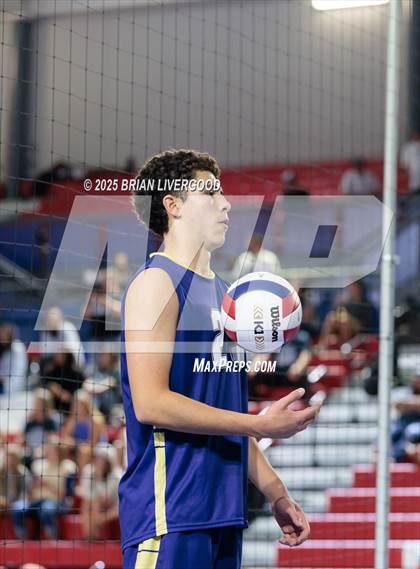 Thumbnail 2 in Grandview vs Legacy (CHSAA 5A Round 3) photogallery.