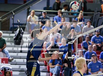 Thumbnail 3 in Grandview vs Legacy (CHSAA 5A Round 3) photogallery.