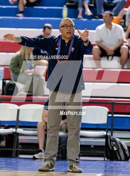 Thumbnail 2 in Grandview vs Legacy (CHSAA 5A Round 3) photogallery.