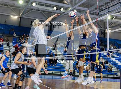 Thumbnail 3 in Grandview vs Legacy (CHSAA 5A Round 3) photogallery.