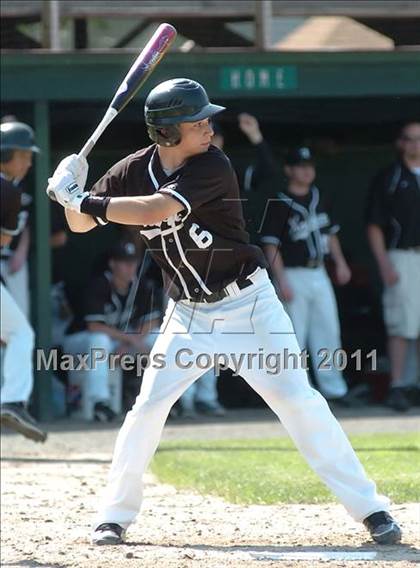 Thumbnail 2 in Conard @ Xavier (CIAC Class LL 1st Round) photogallery.