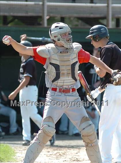 Thumbnail 3 in Conard @ Xavier (CIAC Class LL 1st Round) photogallery.