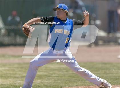 Thumbnail 1 in Lowry @ Truckee photogallery.