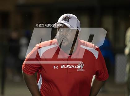 Thumbnail 1 in Waltrip @ Barbers Hill (UIL 5A D1 Football BiDistrict) photogallery.