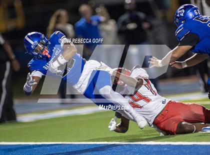 Thumbnail 3 in Waltrip @ Barbers Hill (UIL 5A D1 Football BiDistrict) photogallery.