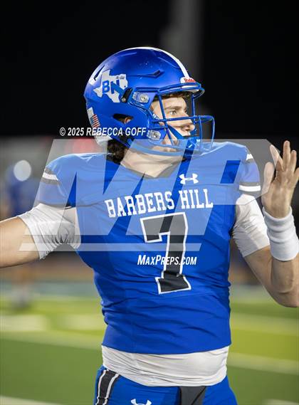 Thumbnail 3 in Waltrip @ Barbers Hill (UIL 5A D1 Football BiDistrict) photogallery.