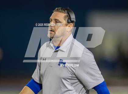 Thumbnail 2 in Waltrip @ Barbers Hill (UIL 5A D1 Football BiDistrict) photogallery.