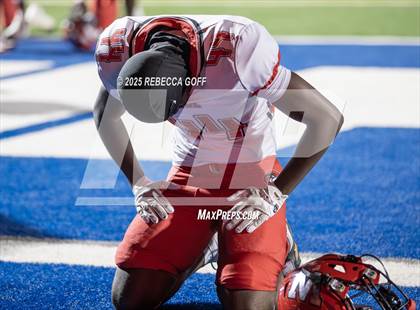 Thumbnail 2 in Waltrip @ Barbers Hill (UIL 5A D1 Football BiDistrict) photogallery.