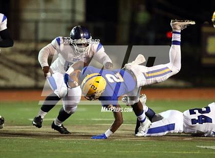 Thumbnail 2 in Middletown vs. Conwell-Egan Catholic (PIAA 3A Quarterfinal) photogallery.