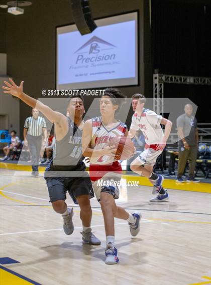 Thumbnail 2 in Temecula Prep vs. Linfield Christian (Rancho Christian Eagles Showcase) photogallery.