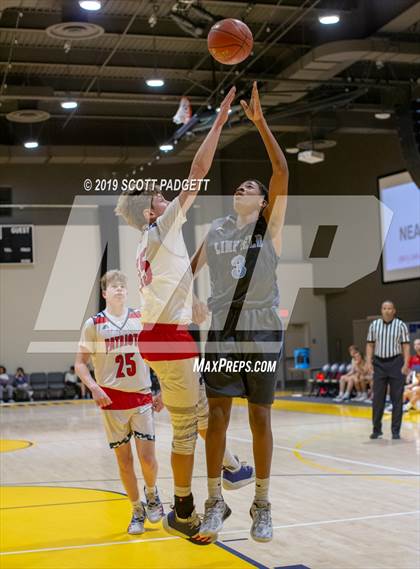 Thumbnail 2 in Temecula Prep vs. Linfield Christian (Rancho Christian Eagles Showcase) photogallery.