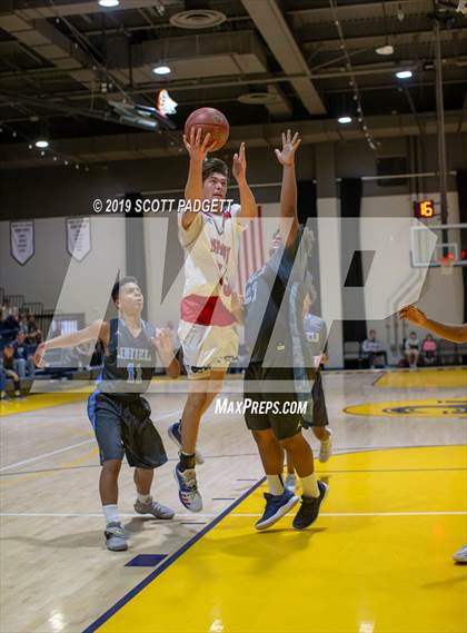 Thumbnail 3 in Temecula Prep vs. Linfield Christian (Rancho Christian Eagles Showcase) photogallery.