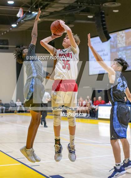 Thumbnail 2 in Temecula Prep vs. Linfield Christian (Rancho Christian Eagles Showcase) photogallery.